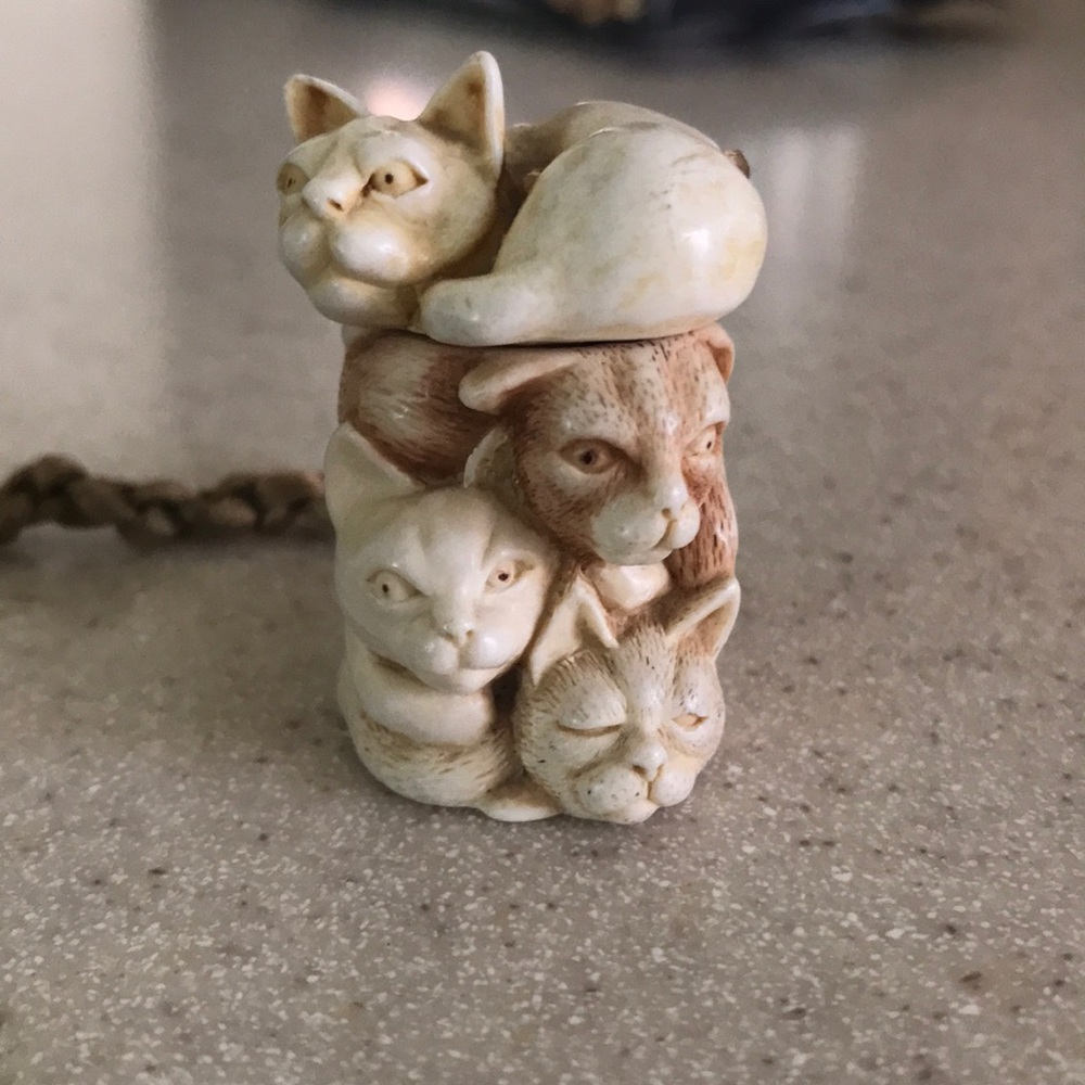 Harmony Kingdom ‘Stacked Cats’ Collectable